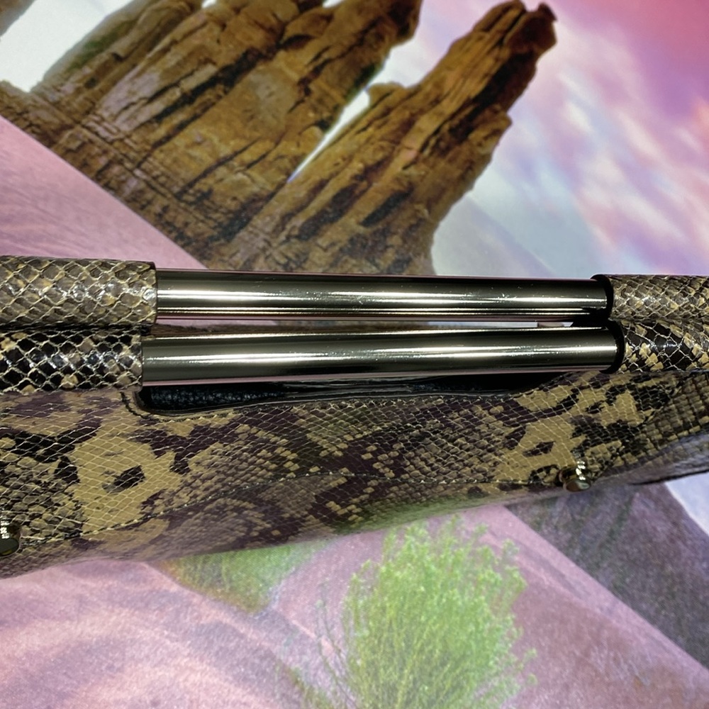 Reduced Banana Republic Large Python Leather Clut… - image 5